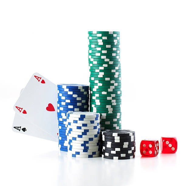 wananda33 mobile app interface showing live casino tables and sportsbook menu